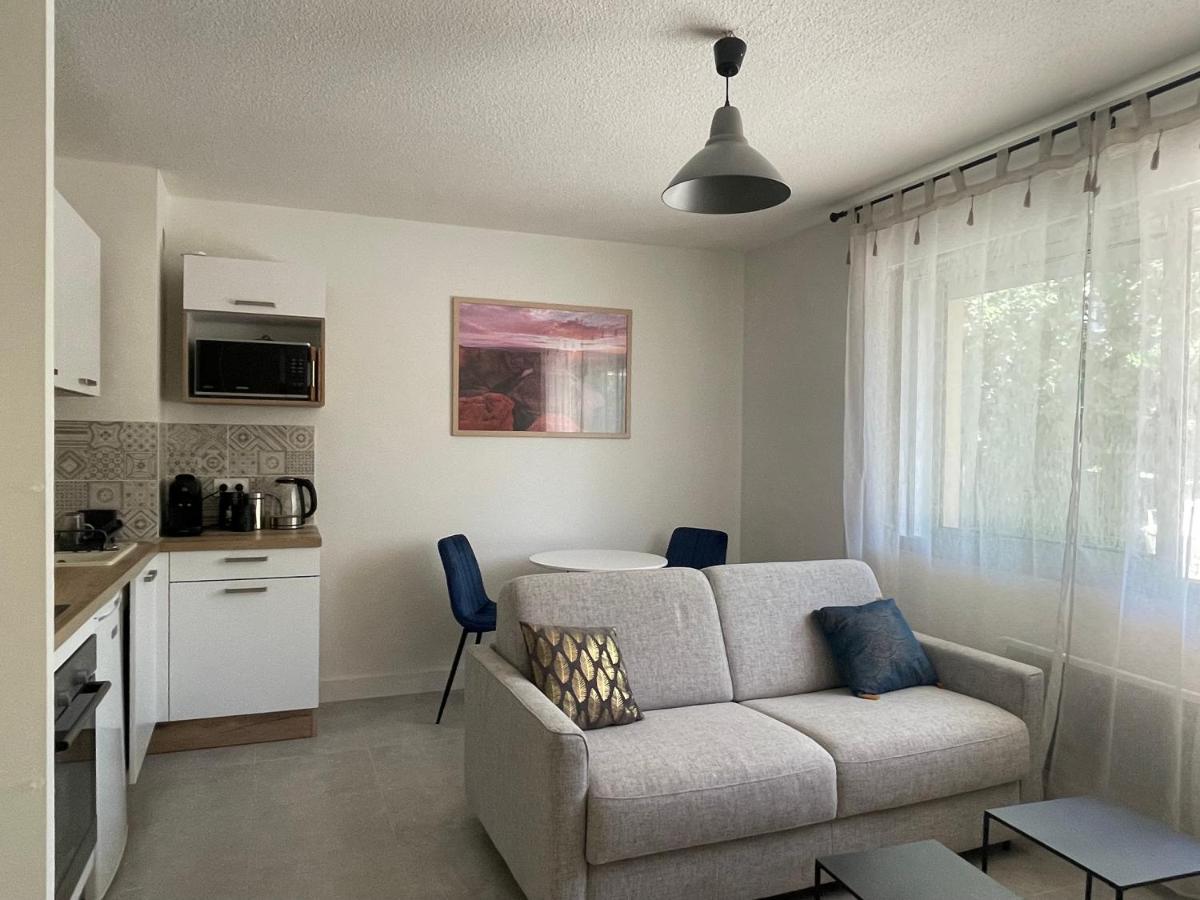 Au Calme Proche Centre-Ville, Studio Renove Avec Equipements Neufs Et Parking Prive Gap Exteriér fotografie